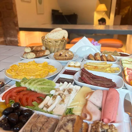 Rubina Taksim Frühstückspension *