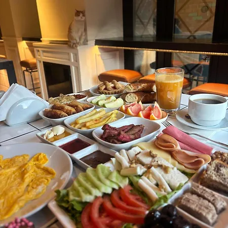 Rubina Taksim Frühstückspension *